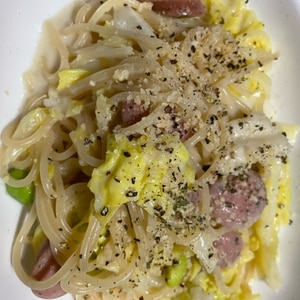 春キャベツとソーセージの豆乳クリームパスタ